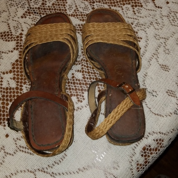 🛍💜Wooden & Burlap style sandals🌹😊 - Picture 7 of 8
